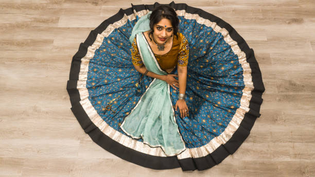 Dandiya Night Dress Idea: डांडिया-गरबा नाइट पर खुब तारीफ बटोरेंगे आपके ये आउट्फिटस 3 22 5