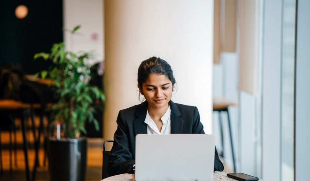 Usa Jobs: भारतीयों के लिए अमेरिका में जॉब करने का सुनहरा मौका, करोड़ों में होगी सैलरी 3 Business Manager