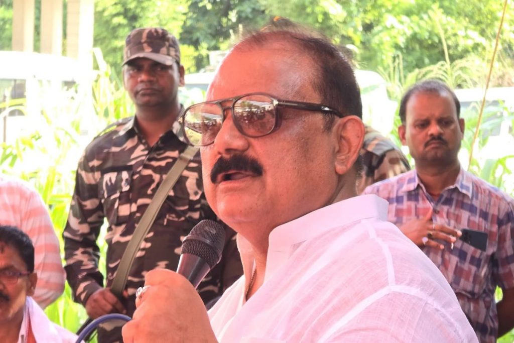 Garhwa Vidhan Sabha: गढ़वा में मिथिलेश ठाकुर का घमासान सत्येंद्र तिवारी से 2 Garhwa Vidhan Sabha Mithilesh Kumar Thakur Jharkhand Assembly Election