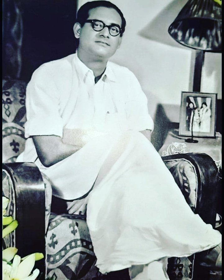 Remembering Hemant Kumar: लगभग सभी भाषाओं में गये गाने, जीते 2 नेशनल अवार्ड, जाने आखिर कौन थे हेमंत कुमार 1 Remembering Hemant Kumar