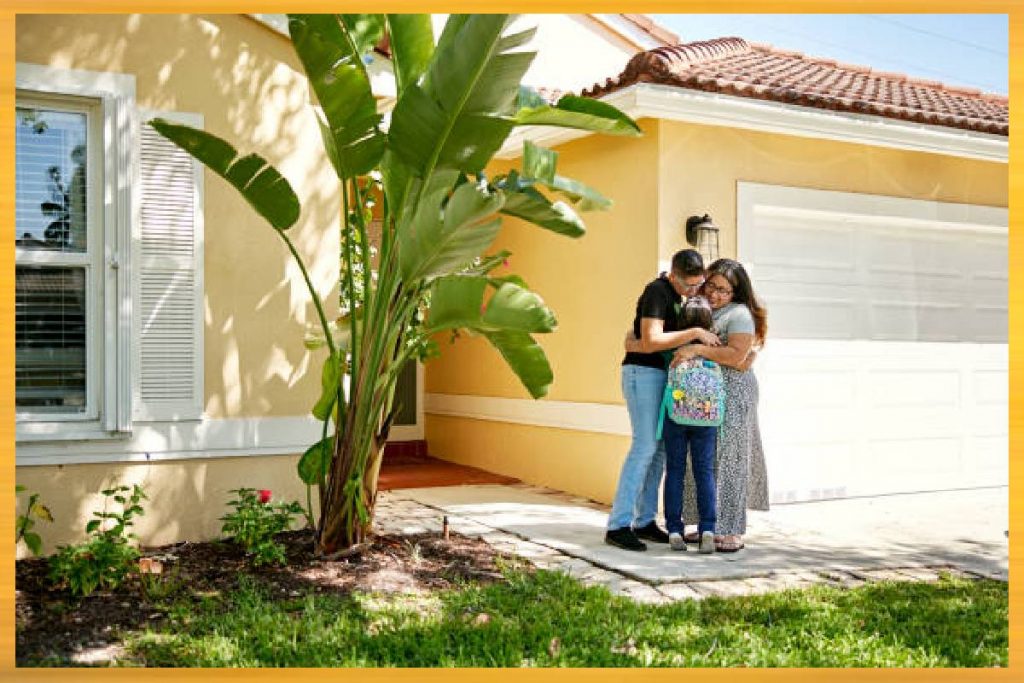 Vastu Tips For Home: घर में केले का पेड़ लगाना शुभ या अशुभ, साथ में जरूर लगाएं ये पौधा, दोगुनी होगी तरक्की 1 New Project 2024 09 18T145011.028 1