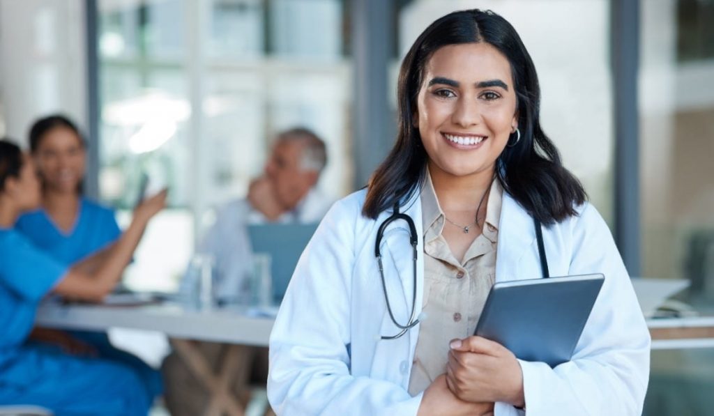 Usa Jobs: भारतीयों के लिए अमेरिका में जॉब करने का सुनहरा मौका, करोड़ों में होगी सैलरी 1 Nurse Practitioner