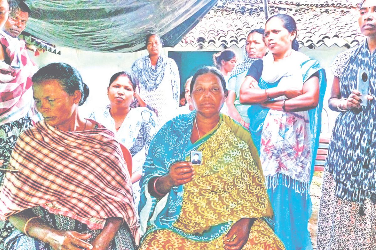 उत्पाद सिपाही बहाली की दौड़ में गई विकास की जान, परिजनों ने लगाया ये आरोप उत्पाद सिपाही बहाली की दौड़ में गई विकास की जान, परिजनों ने लगाया ये आरोप