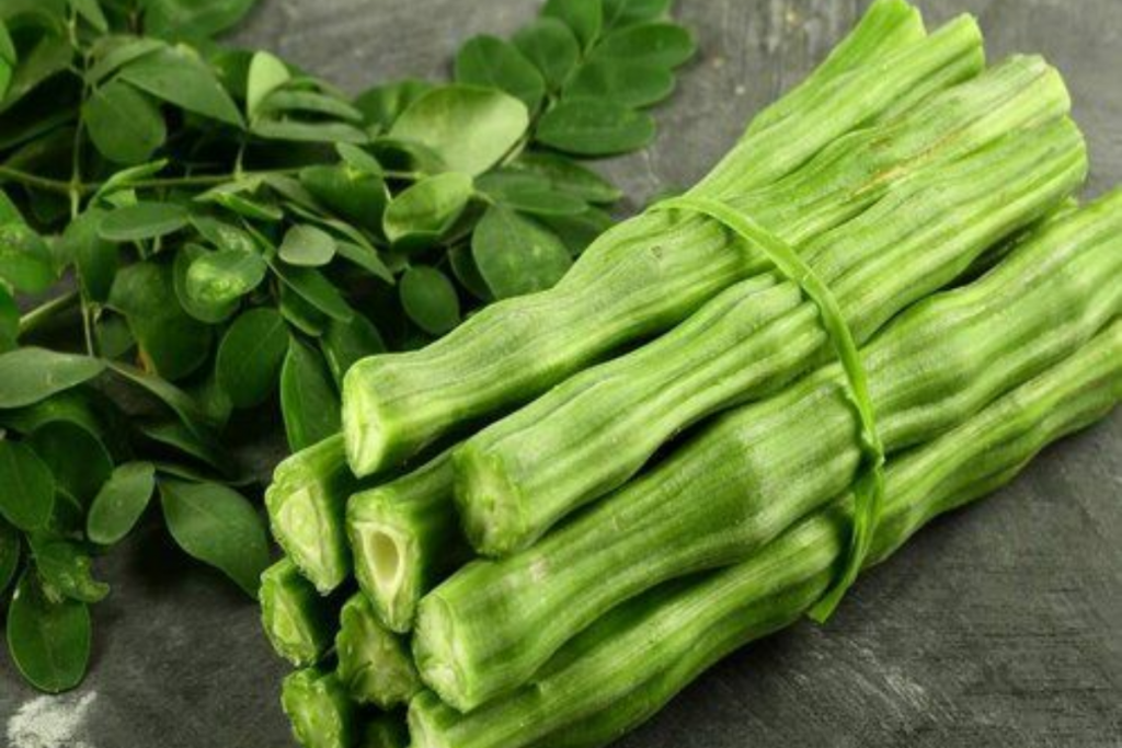 Moringa All-In-One Powder: घर पर ऐसे बनाये मोरिंगा का ऑल इन वन पाउडर बाल, स्किन और हेल्थ के लिए है गुणकारी 3 Image 70