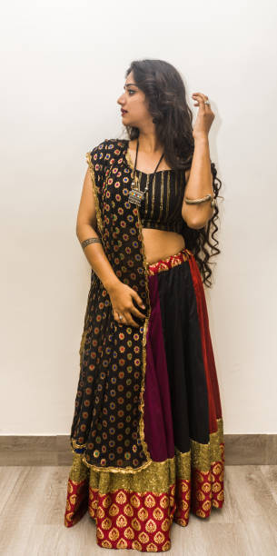 Dandiya Night Dress Idea: डांडिया-गरबा नाइट पर खुब तारीफ बटोरेंगे आपके ये आउट्फिटस 6 Istockphoto 1172759501 612X612 1