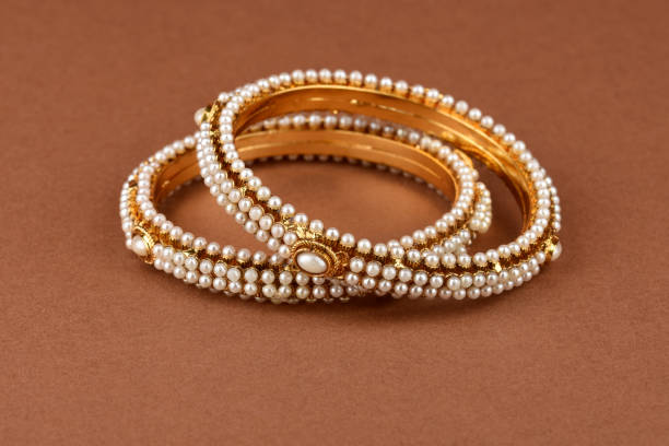 Bangles For Karwa Chauth: इस करवा चौथ आपके लुक में चार-चांद लगाएंगे ये सुंदर कंगन डिजाइन 6 Istockphoto 1258520390 612X612 1