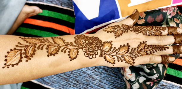 Hartalika Teej 2024: हरतालिका तीज के लिए यहां से चुने ट्रेंडी मेहंदी डिजाइन 1 Istockphoto 1480613961 612X612 1