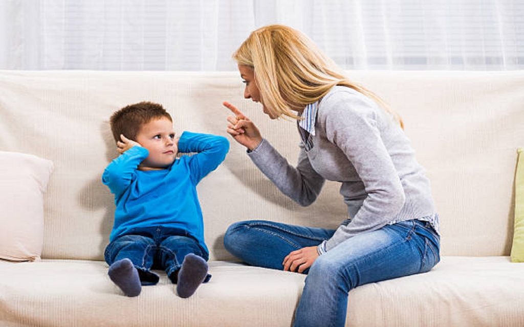 Parenting Tips By Sadhguru: बच्चे के बॉस नहीं, उनके सच्चे साथी बनों – जानें सद्गुरु की खास पैरेंटिंग टिप्स 1 Parenting Tips