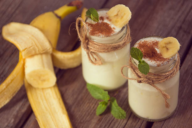 Banana Walnut Lassi Recipe: नवरात्रि के व्रत में बनाएं केला-अखरोट लस्सी, 2 मिनट में बनकर हो जाएगी तैयार 1 Istockphoto 637767602 612X612 1