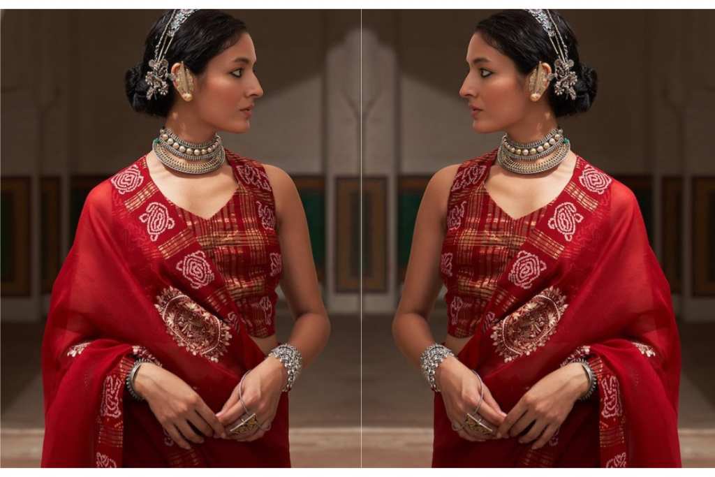 Karwa Chauth Lehariya Saree: करवाचौथ पर पहनें ये डिजाइनर लहरिया साड़ी, दिखेंगी सबसे हटके... 3 Karwa Chauth 2