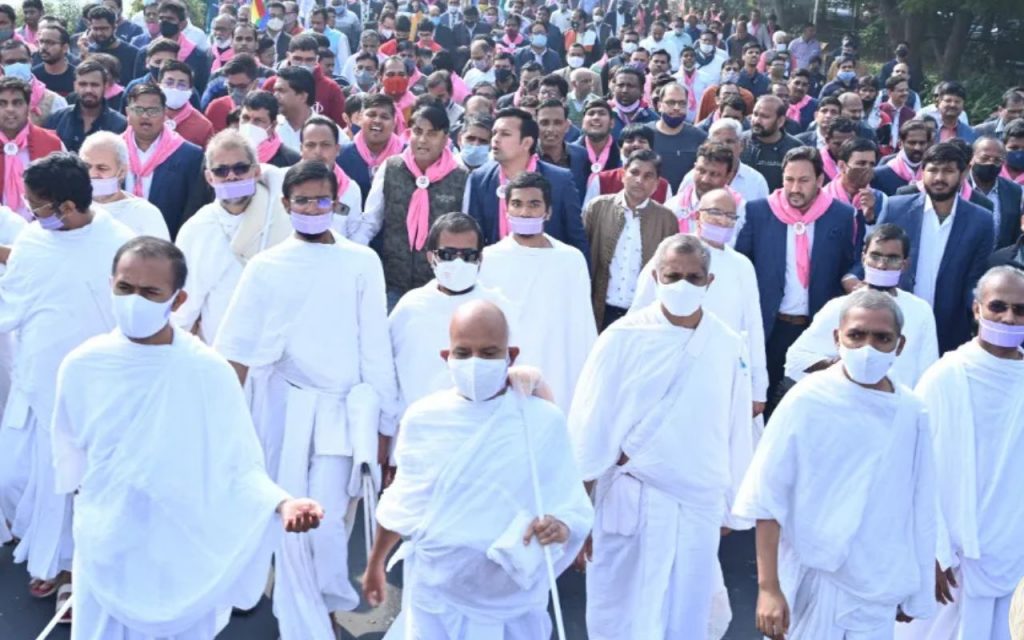 बिहार के इस जिले में नहीं बिकेगा नॉनवेज खाना, प्रशासन ने बंद कराई दुकानें, जानें वजह 1 2 4