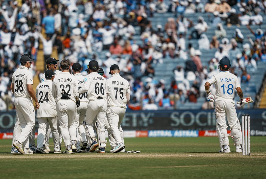 Ind Vs Nz: आउट होने के बाद विराट कोहली ने ऐसे निकाला गुस्सा, सामने आया Video 1 26101 Pti10 26 2024 000175A