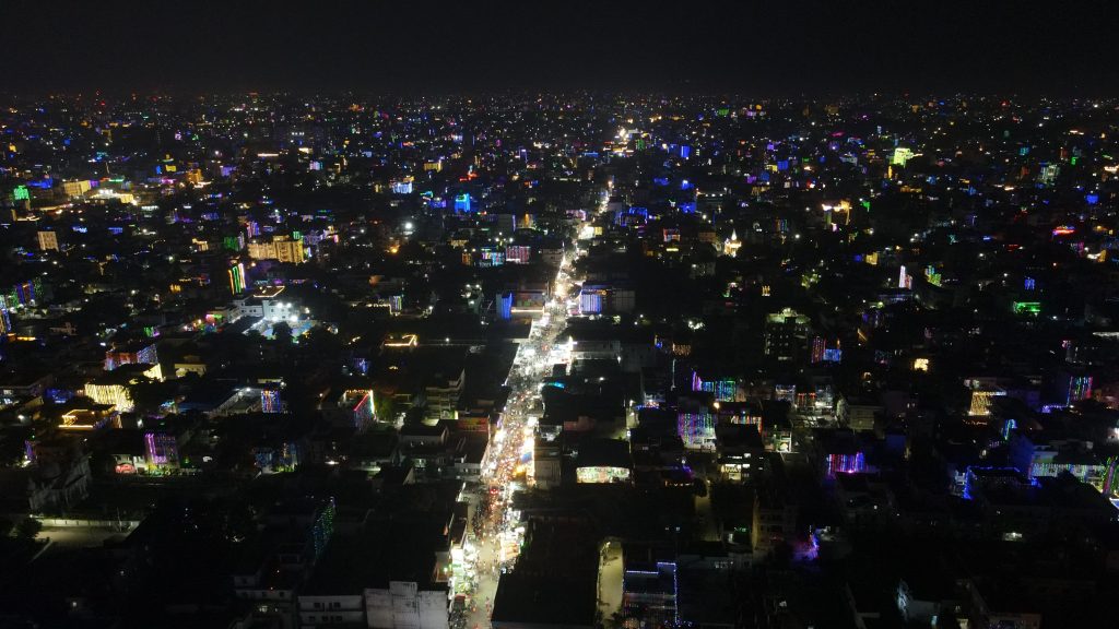 Photos: दिवाली को लेकर रोशनी में नहायी राजधानी पटना, तस्वीरों में देखें कितना खूबसूरत है नजारा... 11 30Pat 157 30102024 2