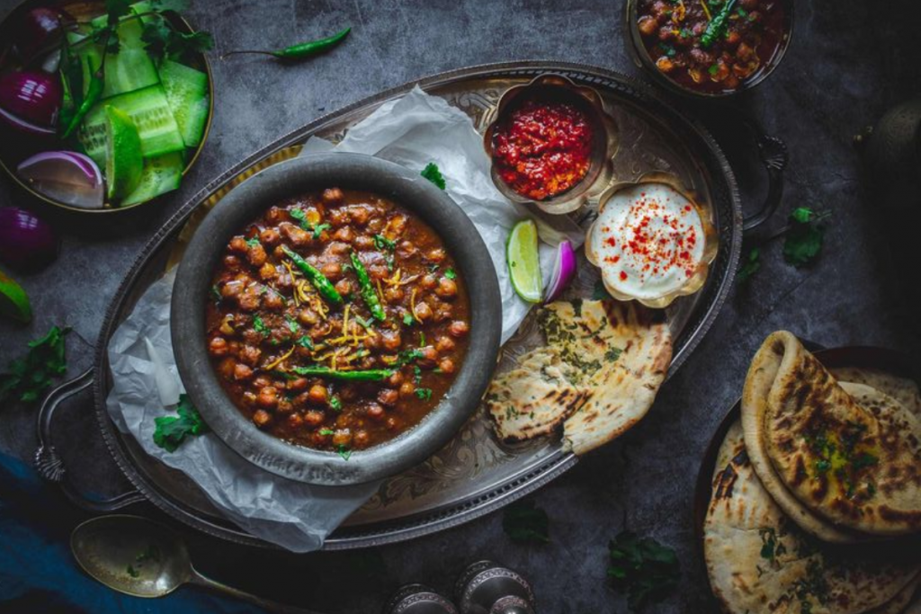 Ashtami Prasad, Recipe Of Kale Chane: अष्टमी प्रसाद के लिए बनाएं स्वादिष्ट काले चने- जानें सरल और पारंपरिक रेसिपी 3 Ashtami Prasad, Recipe Of Kale Chane