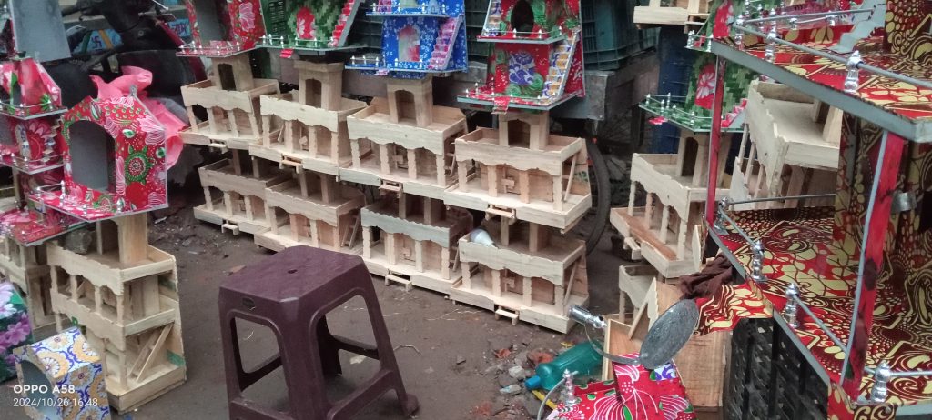Diwali 2024: दिवाली को लेकर गया के इन बाजारों में बढ़ी रौनक, 150 से 1200 रुपये में बिक रहा घरकुंडा 2 Gharkunda