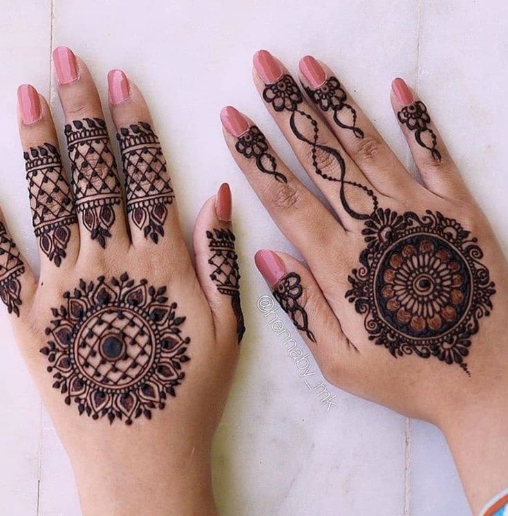 Karwa Chauth Mehndi Design: यहां है कुछ 5 लेटेस्ट मेहंदी डीजाईन, आप भी करें ट्राई 5 Gotta