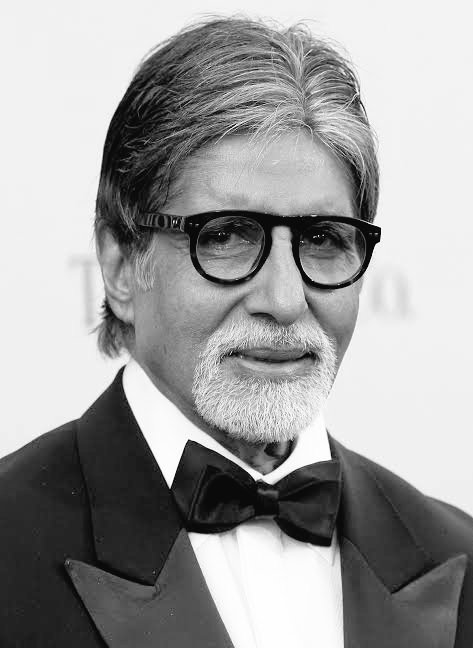 Amitabh Bachchan Birthday: आखिर किस वजह से साल में 2 बार अपना जन्मदिन मनाते हैं बिग-बी, वजह जान हैरान हो जाएंगे आप 1 Amitabh Bachchan Birthday