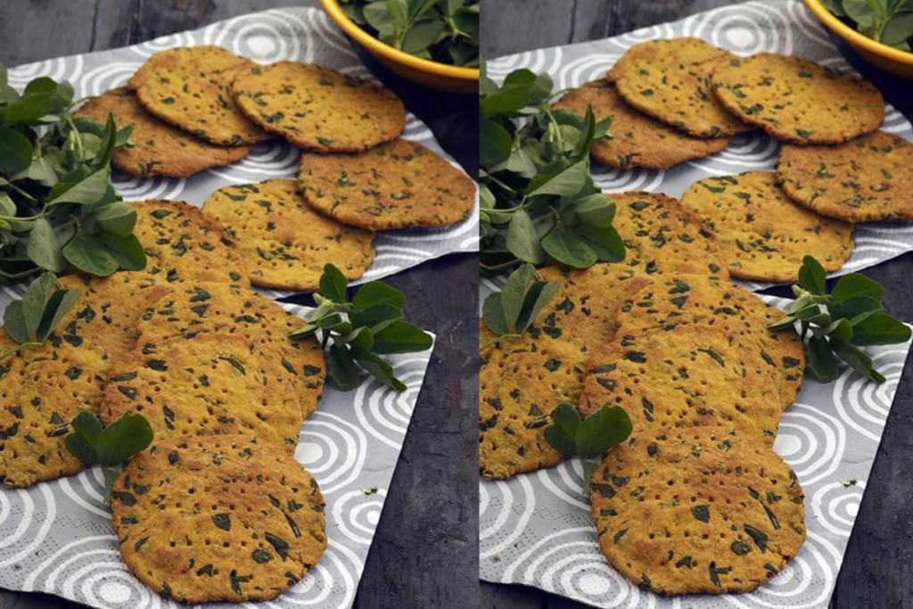 Crispy Methi Puri Recipe: मेथी पुरी बनाने के लिए फॉलो करें ये रेसपी, पुरी बनेगी एक दम खस्ता 2 Methi Puri Recipe 2