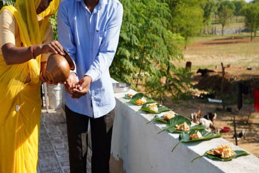 Mahalaya 2024: क्या होता है महालया? इस दिन बेटियां बिना मुहूर्त के भी आती हैं मायके, जानें इस दिन का महत्व 4 New Project 2024 09 23T155421.825
