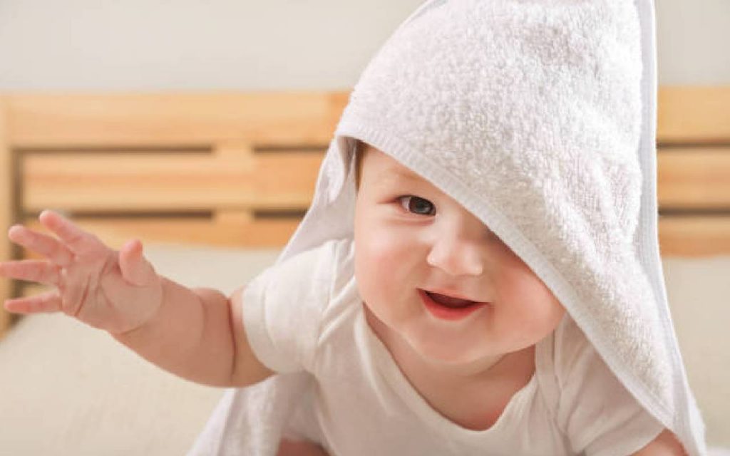 Baby Name On Karwa Chaut: अपने चांद के टुकड़े को दें प्यारा और सुंदर नाम, देखें ट्रेंडी नेम लिस्ट 1 New Project 2024 10 18T151017.451