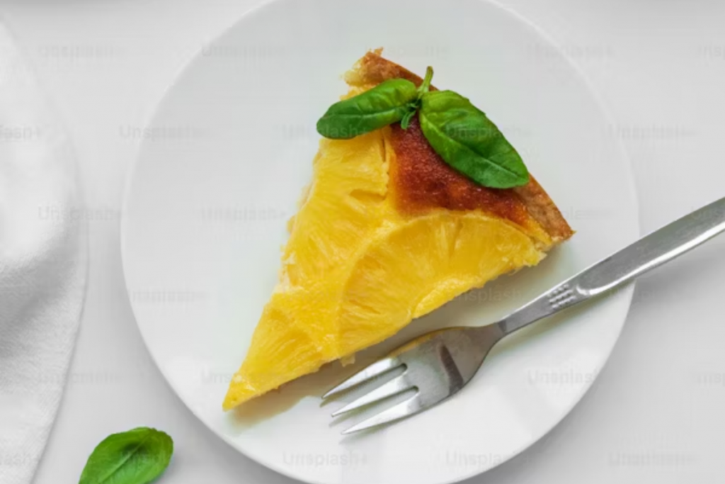Pineapple Cupcake Recipe: पाइनऐप्पल कप केक बनाना है बेहद ही आसान, जानें यह रेसिपी 1 Pineapple Cup Cake 3