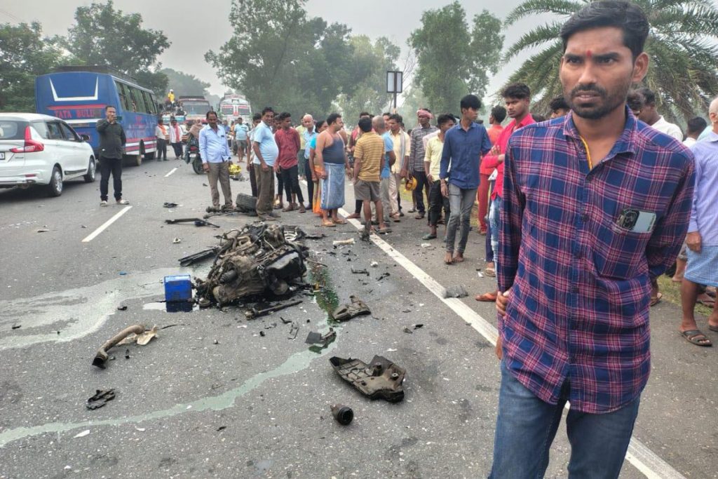 बीबीएमकेयू के कुलपति की पत्नी के 2 रिश्तेदारों समेत 3 की गिरिडीह में मौत 1 Giridih Road Accident News Jharkhand 1