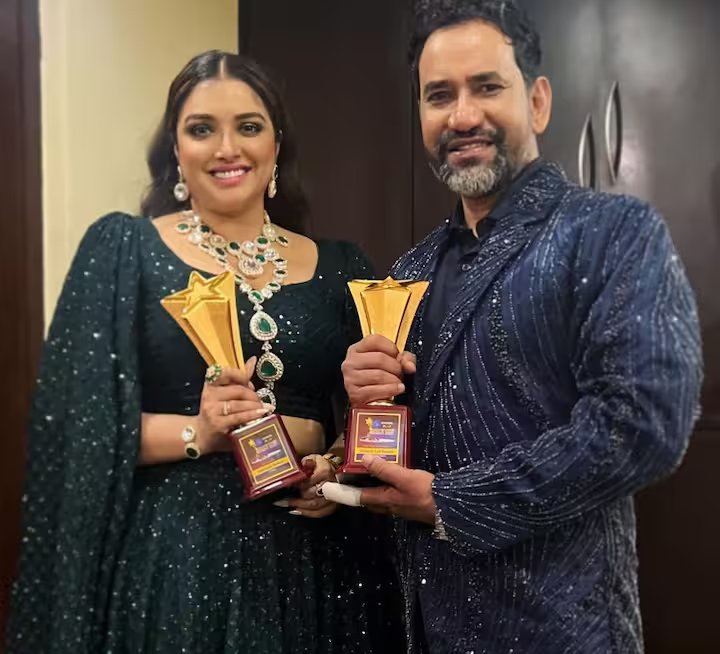 Dinesh Lal Yadav Net Worth: निरहुआ रिक्शावाला कैसे बना करोड़पति? लाखों की संपत्ति और लग्जरी कार 2 Image 150