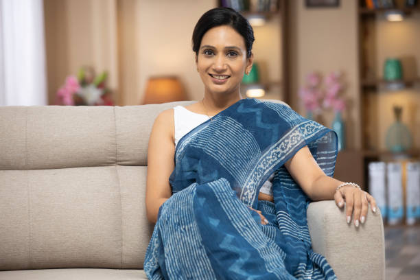 Latest Saree: इस करवा चौथ पहनें ये सुंदर साड़ियां, लगेंगी बेहद खूबसूरत 5 Istockphoto 1298117910 612X612 1