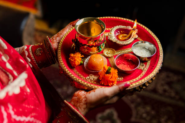 Karwa Chauth Ki Thali: करवा चौथ की थाली सजाने के लिए जरूरी सामग्री, ऐसे सजाएं थाली 4 Istockphoto 1428760563 612X612 1