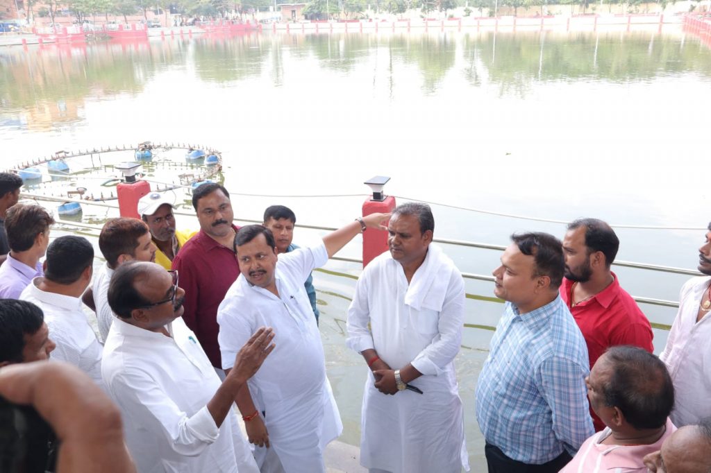 घाट पर नहीं जाने वालों के लिए बन रहे 60 तालाब, ड्रोन से होगी निगरानी, जानिए पटना में छठ की कैसी है तैयारी 2 Pat 3