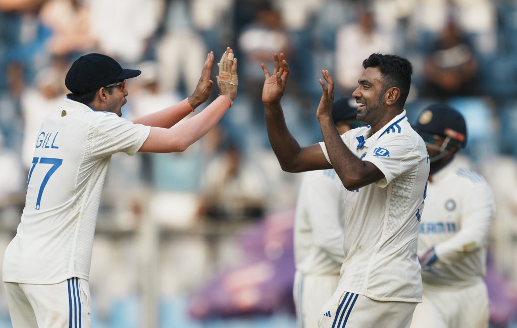 Ind Vs Nz: देखिए 38 साल के रविचंद्रन अश्विन की फुर्ती, पकड़ा अपने करियर का सबसे बेस्ट कैच 1 02111 Pti11 02 2024 000232A