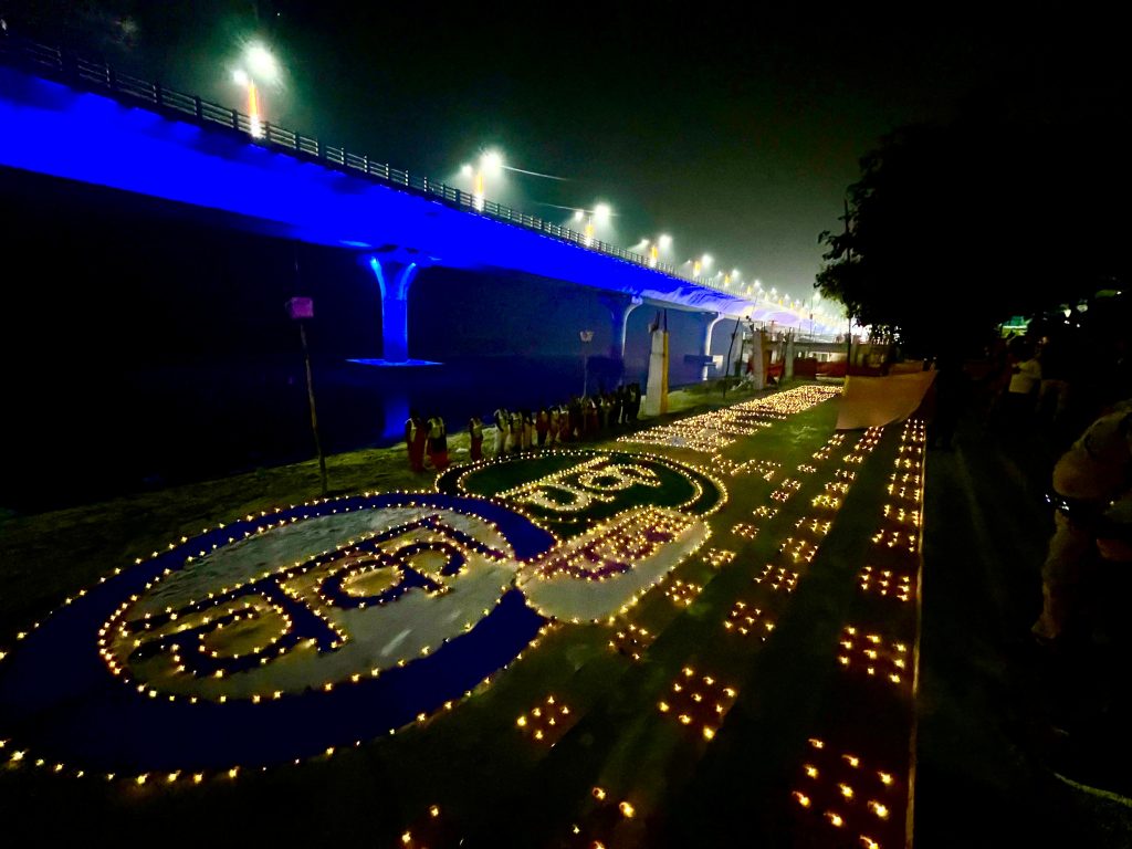 Photos: पटना में छठ घाट हो रहे तैयार, रात में जगमग कर रहे गंगा किनारे की देखिए खूबसूरती... 6 03Pat 205 03112024 2