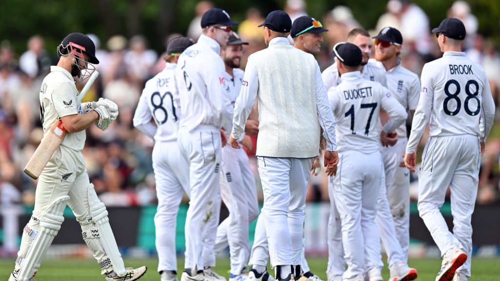 Nz Vs Eng: केन विलियमसन 93 रनों की पारी से इंग्लैंड ने पार किया 300 का आंकड़ा, शोएब बशीर पड़े भारी 1 Gdcwz5Cxoaark22
