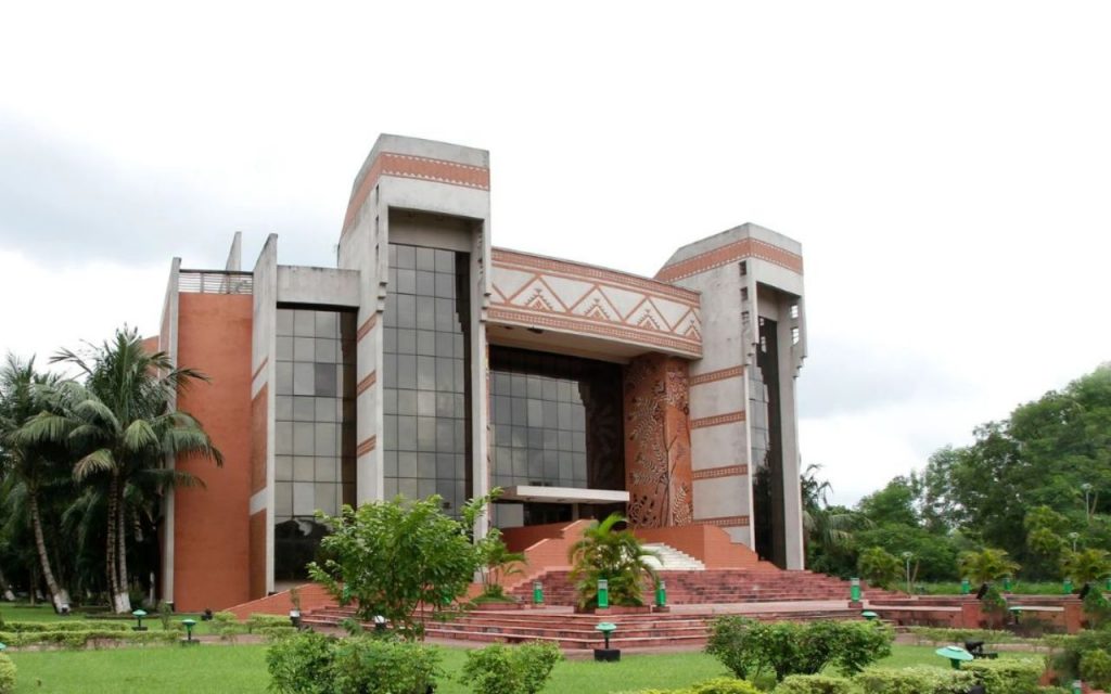 बिहार के 25 बड़े स्टार्टअप को मजबूत करेगा Iim कोलकाता, उद्योग विभाग ने किया करार 1 Iim Calcutta