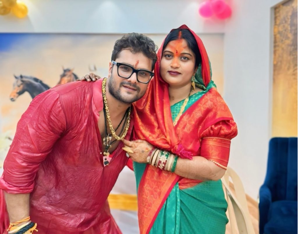 Bhojpuri Adda: अकांक्षा पुरी संग रिश्ते पर ट्रोल हुए खेसारी, पत्नी के झगड़ों पर दिया दिल छूने वाला जवाब 1 Bhojpuri Adda
