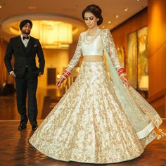 Bridal Special Dresses: शादी के रिसेप्शन में पहन सकती है ये 5 स्टाइलिश ड्रेसेस, जानिए 1 Lehenga