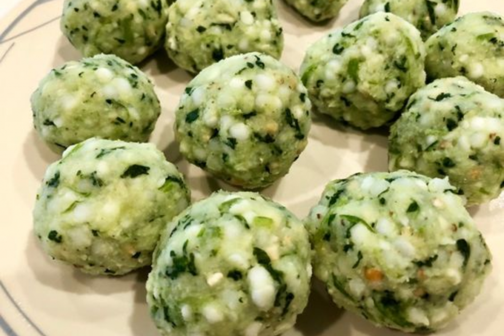 Hariyali Sabudana Vada Recipe: अगर आपने भी नहीं ट्राइ की है ये रेसपी, तो जानें हरियाली साबुदाना वड़ा बनाने का आसान तरीका 2 Untitled Design 17 1