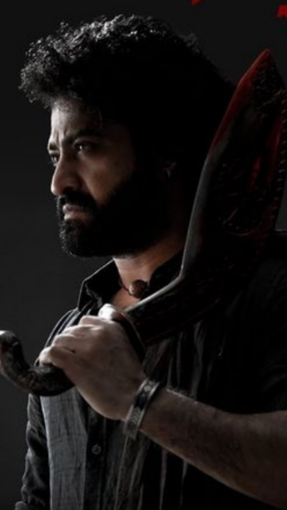 Devara 2: जूनियर एनटीआर की फिल्म के सीक्वल से और बढ़ेगा नुकसान, जानें पूरी कहानी 1 Devara 2