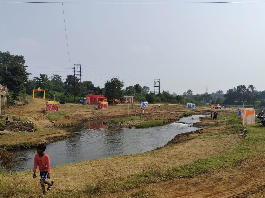 Chhath: महापर्व छठ की धूम, पहले अर्घ्य के लिए सजे घाट, गंगा आरती और भजन संध्या का भी आयोजन 1 Chhath 1