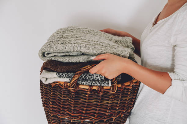 Winter Hacks: ऊनी कपड़े धोते समय ध्यान रखें ये जरूरी बातें, हमेशा रहेंगे नए जैसे 3 Istockphoto 1277788221 612X612 1