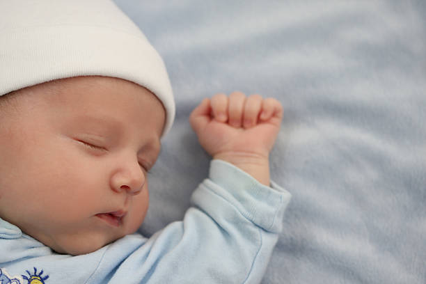 Baby Name On Sun: सूर्य देव के नाम पर रखें बेटे का नाम, लाडले को मिलेगा सूर्य जैसा तेज 1 Istockphoto 157510351 612X612 2