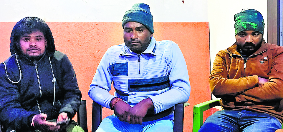 ओडिशा के 5 युवकों को गोइलकेरा में पत्थर, लाठी-डंडा और तलवार लेकर दौड़ाया था, 3 ने बताई आपबीती 1 16Ckp 12
