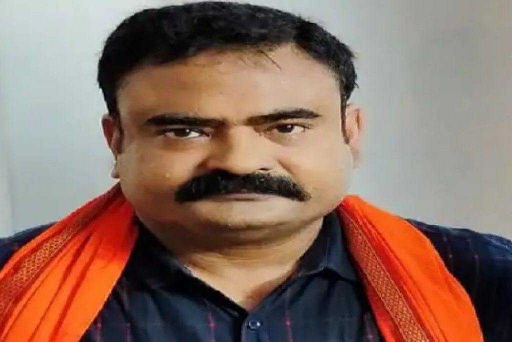 Bpsc Re-Exam की मांग को लेकर धरना दे रहे अभ्यर्थियों का साथ छोड़ रहे शिक्षक, जानें अब तक क्या हुआ? 1 गुरु रहमान