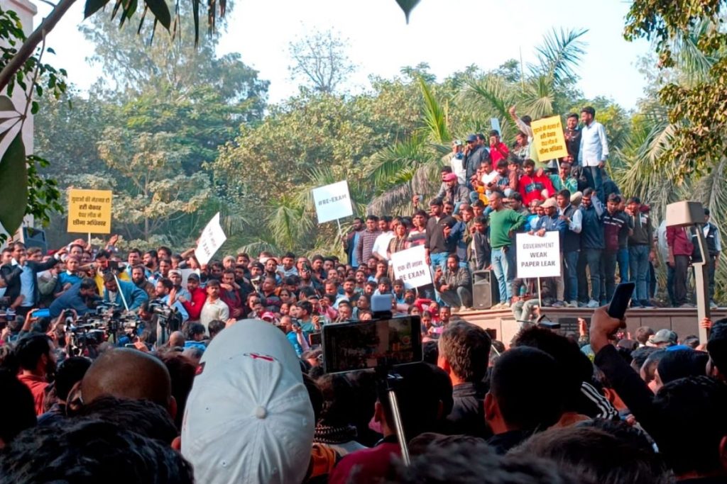 Bpsc अभ्यर्थियों को मिला चिराग पासवान का साथ, कहा- अधिकारियों पर कार्रवाई करें मुख्यमंत्री 1 2024 12 29T172120.307 4