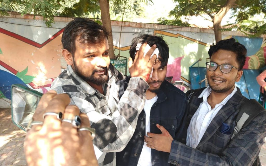 Bpsc: 'हम लोग शांत नहीं बैठेंगे', अभ्यर्थियों पर लाठीचार्ज के बाद खान सर का बड़ा बयान 1 Bpsc 1