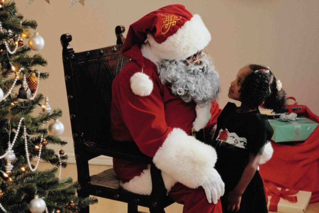 Be Your Kids Santa This Christmas Parenting Tips: इस क्रिसमस आप बनें बच्चों के सांता: जानें परफेक्ट पैरेंटिंग के टिप्स 4 Christmas Santa 2