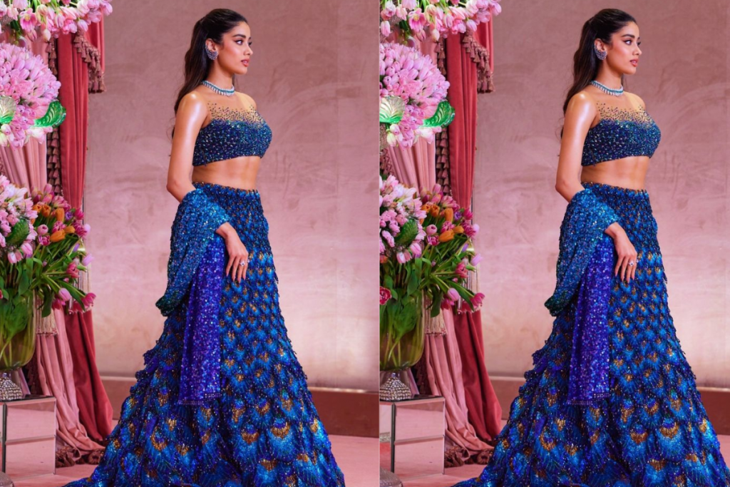 Janhvi Kapoor Traditional Outfit Of The Year: जाह्नवी कपूर के ट्रेडिशनल आउटफिट सालभर छाए रहे, देखें उनकी शानदार लहंगा डिजाइन्स 1 Janhvi Kapoor 5
