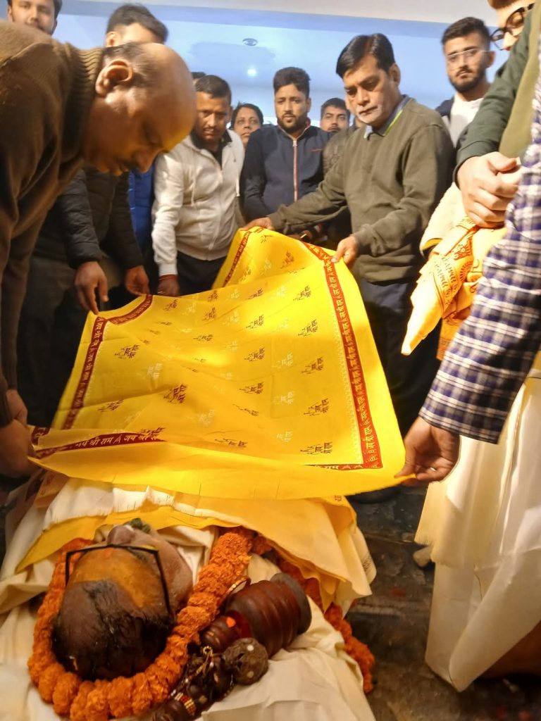 Photo: अंतिम यात्रा पर निकले आचार्य किशोर कुणाल, इन रास्तों से जायेंगे कोनहरा घाट 6 Kishore Kunal 2