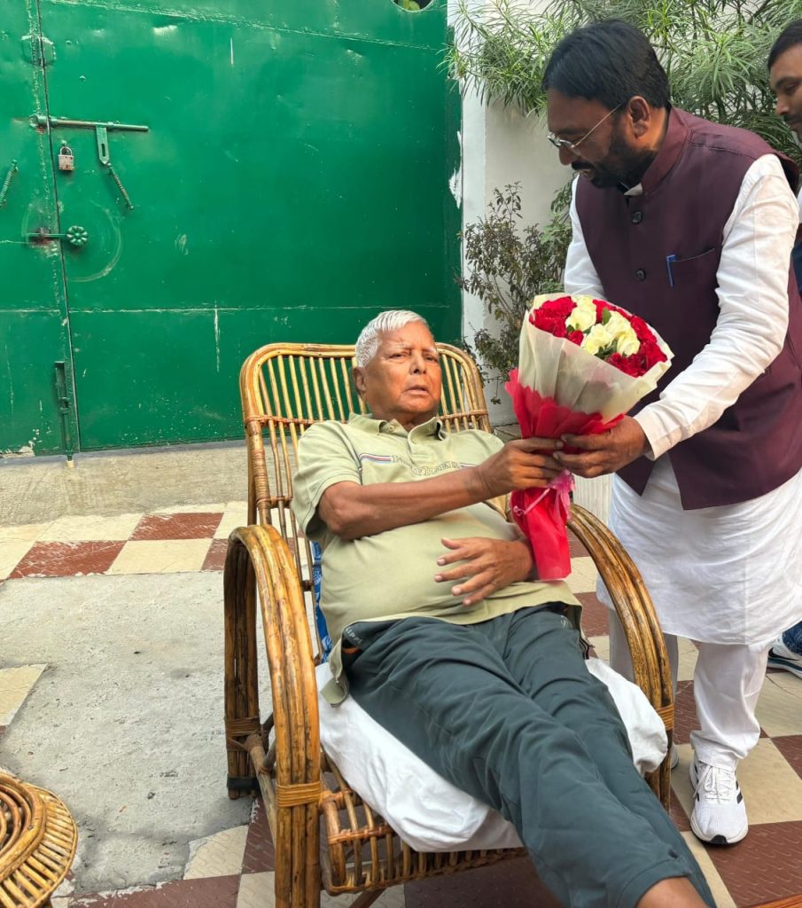 Hemant Soren Cabinet: 5 दिसंबर को हेमंत सोरेन सरकार का होगा कैबिनेट विस्तार, यहां देखें मंत्री बनने की रेस में कौन हैं सबसे आगे 1 Whatsapp Image 2024 12 04 At 1.43.02 Pm 1