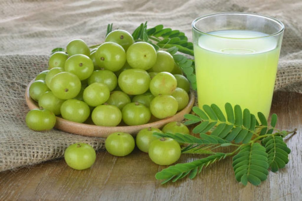 Winter Special Amla Pickle Recipe: ठंड में जरूर बनाएं आंवले का अचार, मिलेंगे कई फायदे 1 Benefits Of Amla